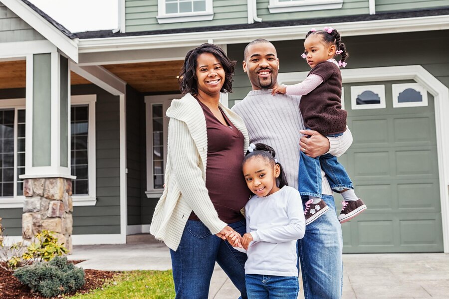 https://rodahomesltd.com/wp-content/uploads/2024/09/happy-family-8_936147-2044.jpg